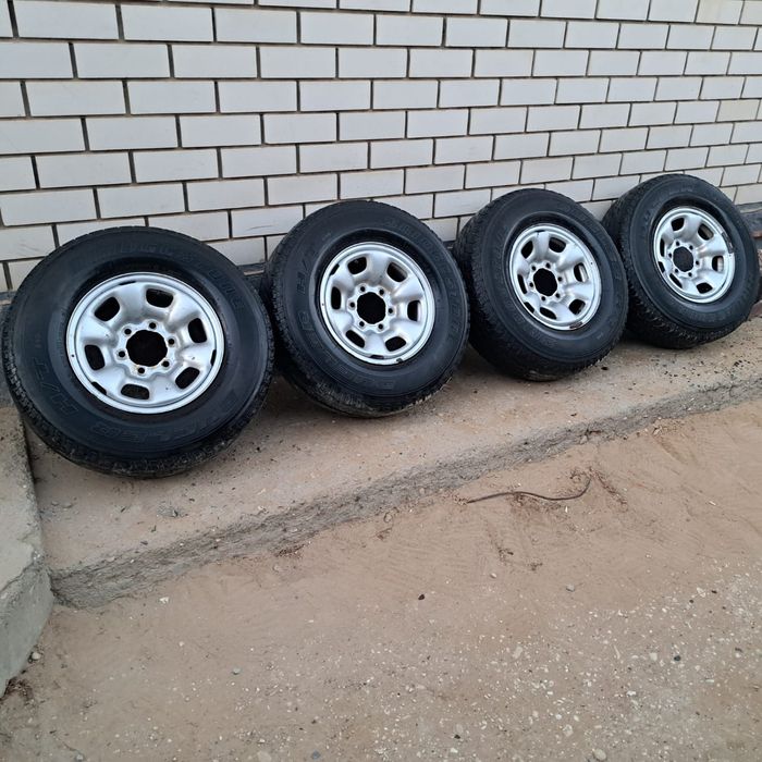 Тойота хайлюкске 255/70 R15сатылады