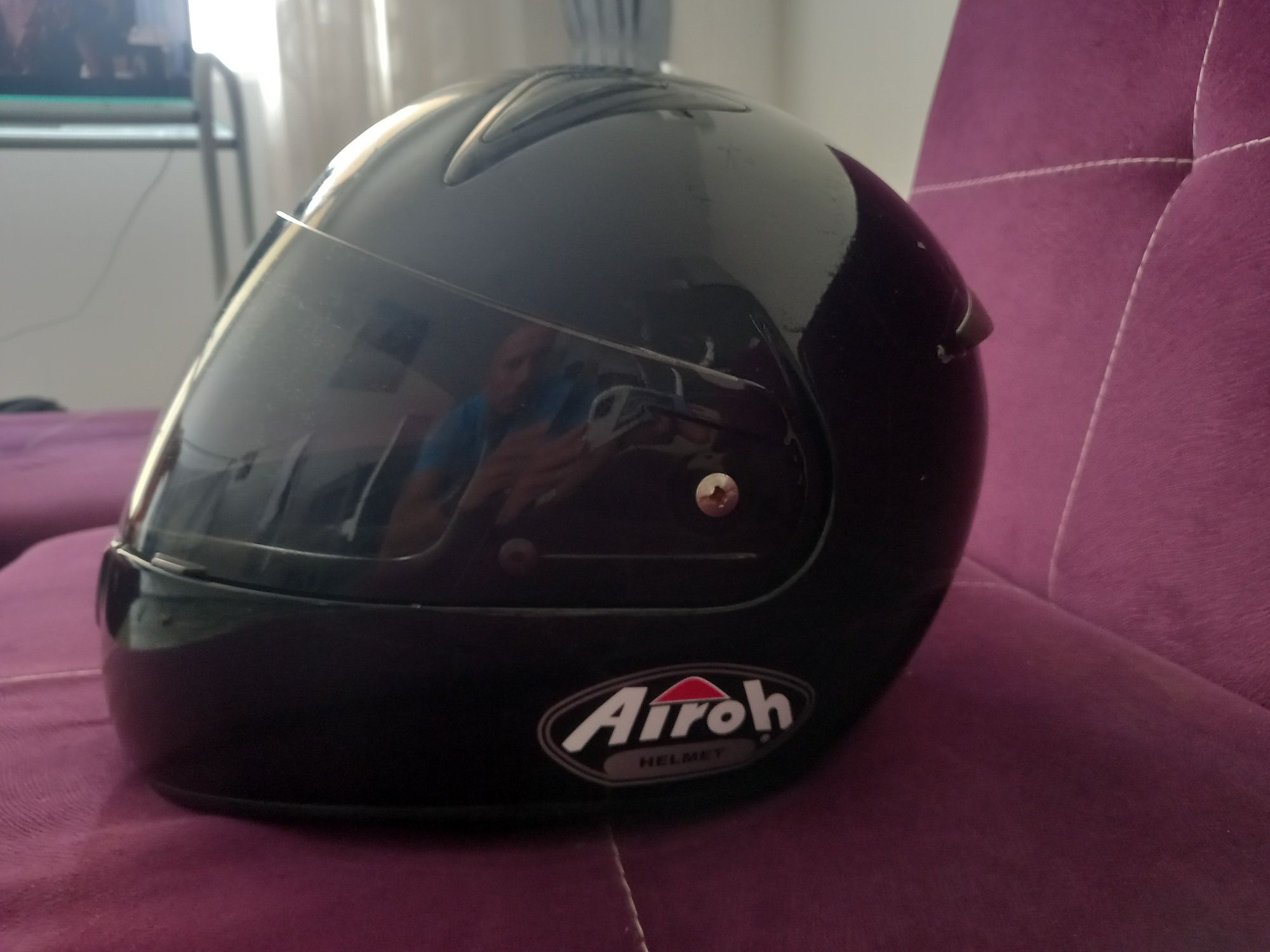 Каска Airoh размер M
