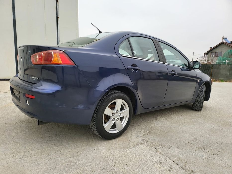 Mitsubishi Lancer