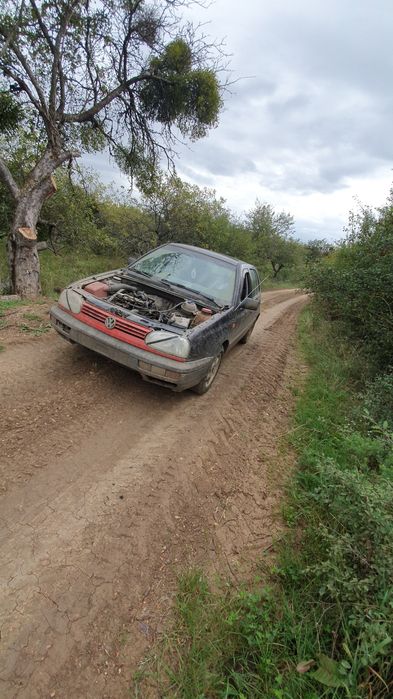 Vând volkswagen golf 3