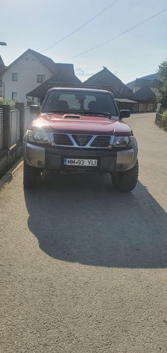 Nissan Patrol y61 lung, 4 usi autoutilitara
