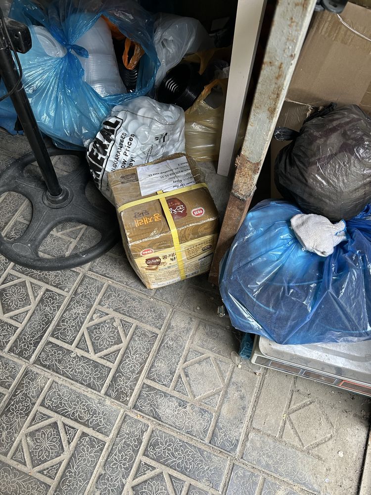 Столы , диваны и стулья