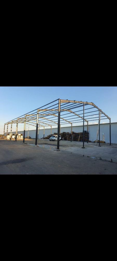 Vand hala metalica 16X32 metri cu panouri sandwichi