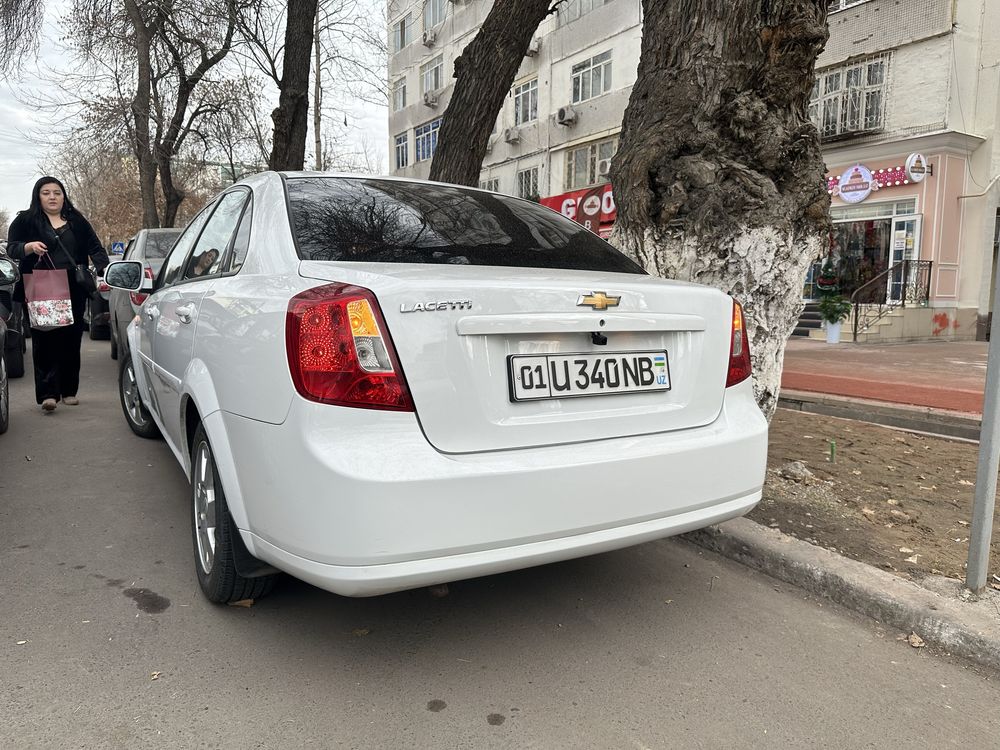 Продаю Gentra Elegant 1.5 (Lacetti)