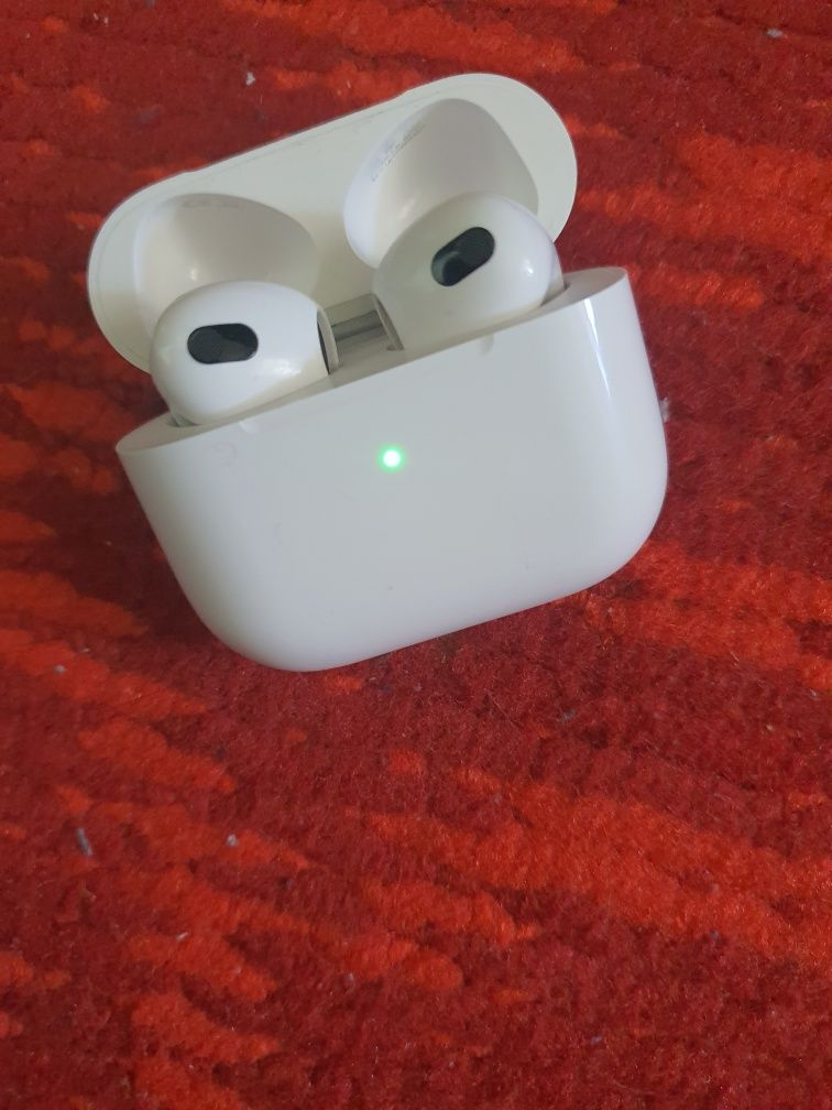 Airpods Pro 3 + chexol