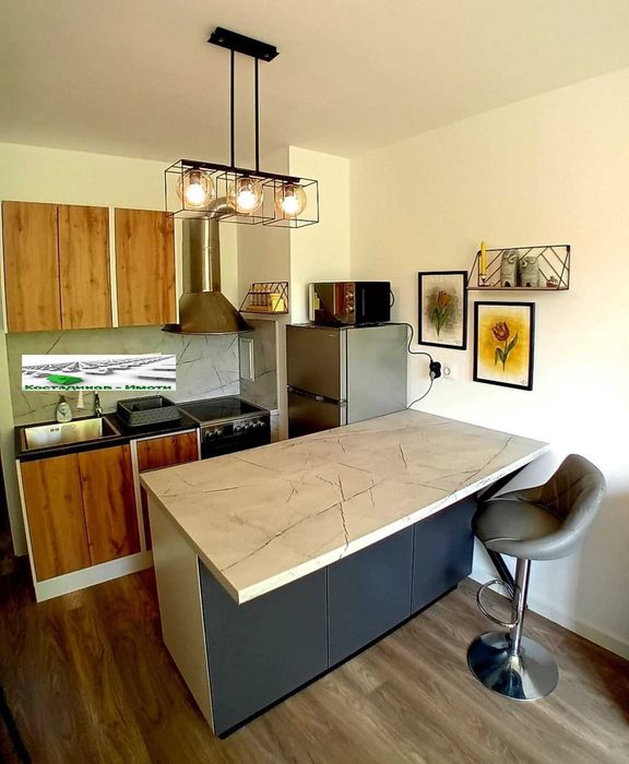 Продава се Тристаен апартамент в Пловдив, Кючук Париж - 68 кв.м за 2471 €/кв.м - Снимка #3