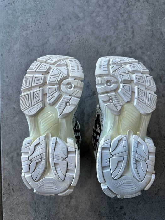 Обувки BALENCIAGA Runner Unisex