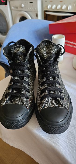 Adidași Converse mărimea 35
