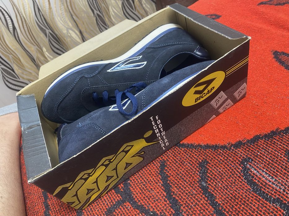 Vand adidasi bicap marimea 43