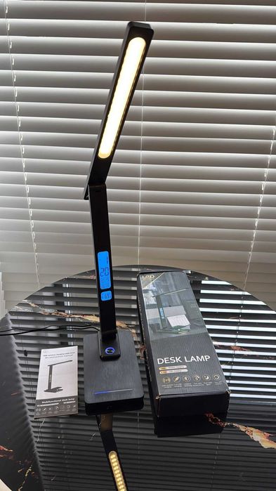 Încărcător wireless și lampa