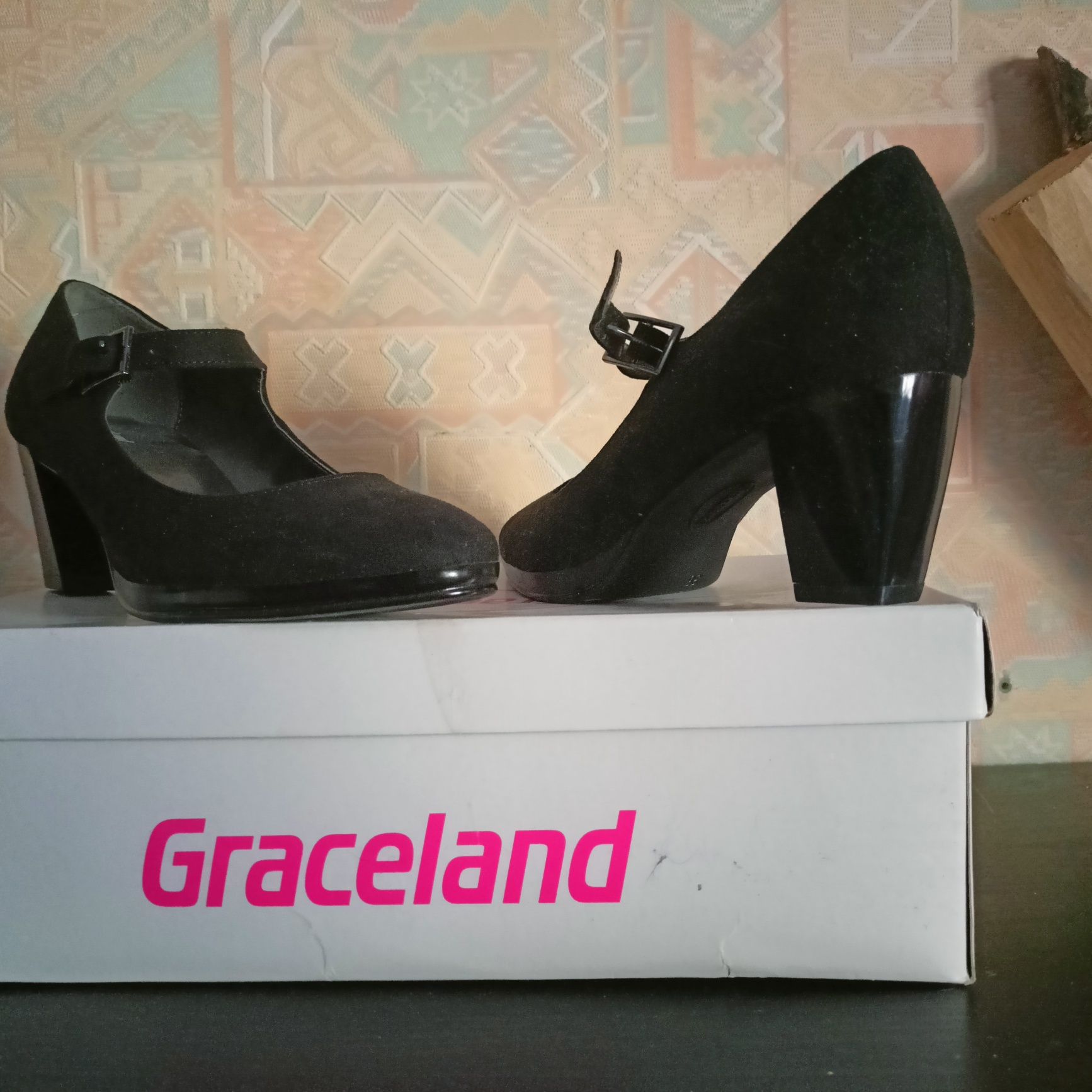 Pantofi Graceland* noi