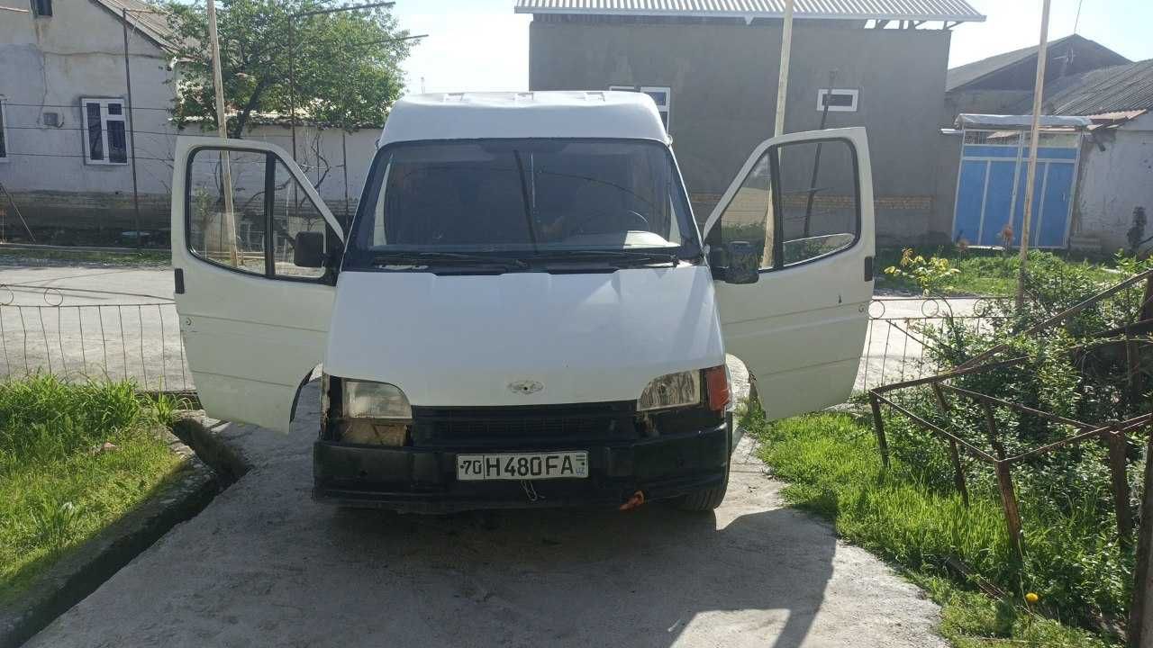 sotiladi FORD TRANSIT 1992-yil