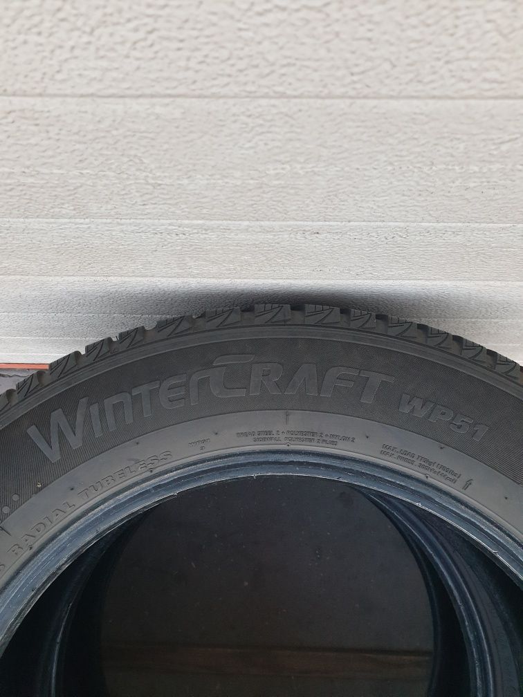 Зимни гуми 2 броя KUMHO WinterCraft WP51 225 60 R17 дот 1217