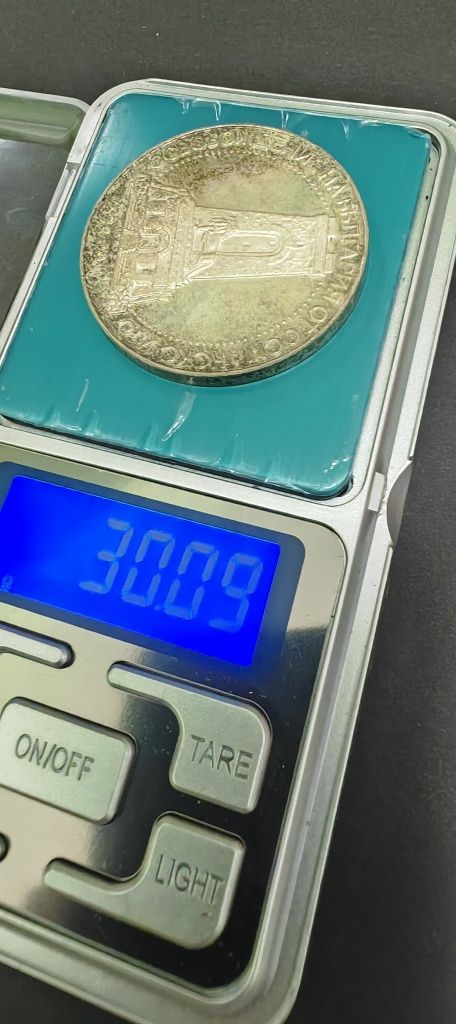 Сребърна монета с но минал 10 лева ( голямата Шипка )