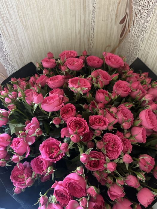 Цветы свежие спрей розы