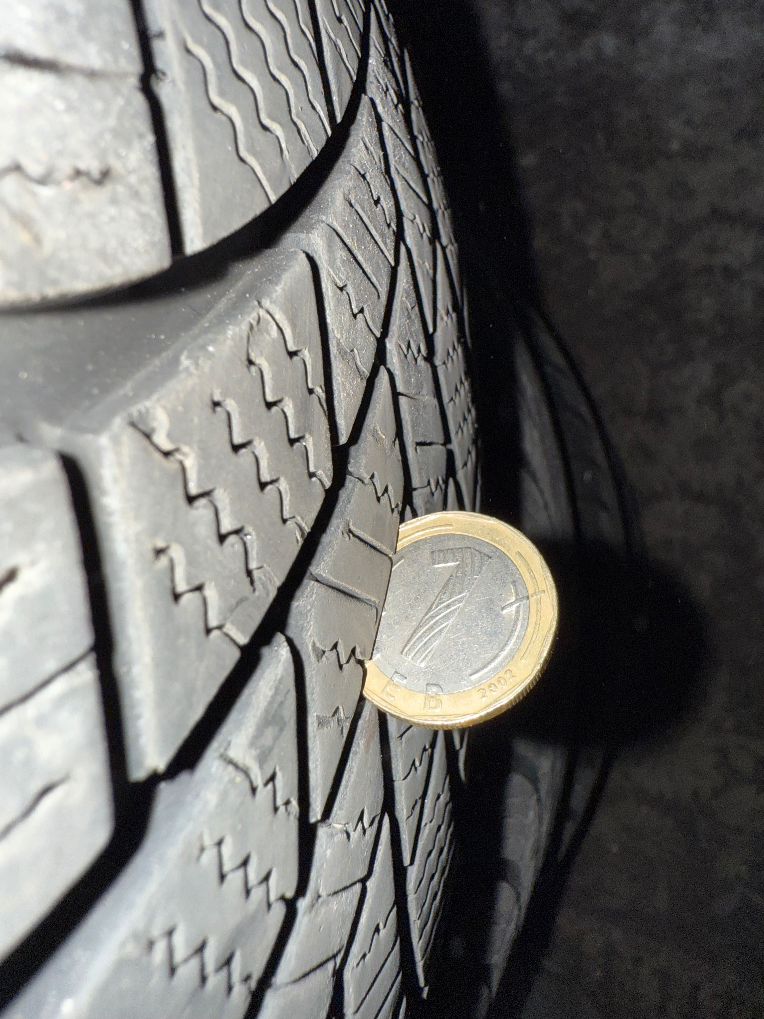Зимни гуми NEXEN WINGUARD SNOW G3 215/70/16 с подарък джанти