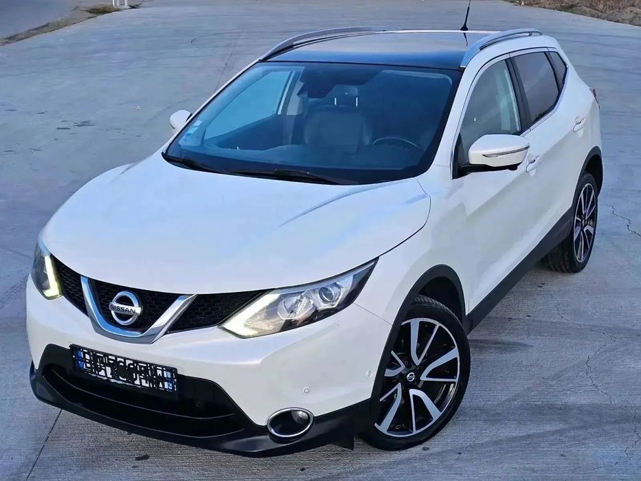 Nissan Qashqai TEKNA Camere 360 Keyless Garantie KM Rate Credit Posibilitate