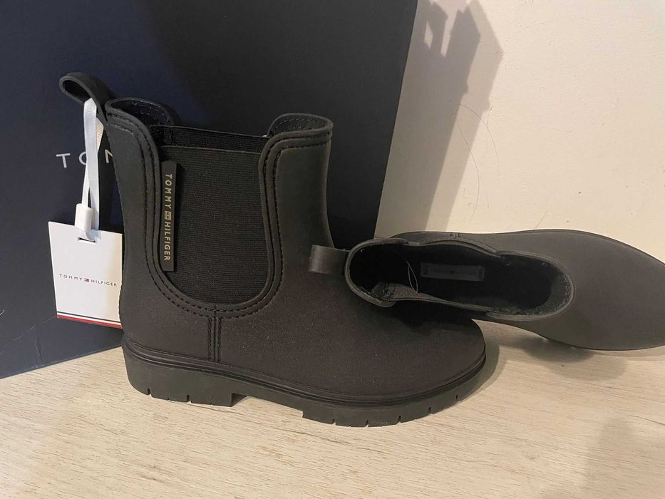 Tommy Hilfiger Olaya 4Y FW0-7471-BDS nr 38