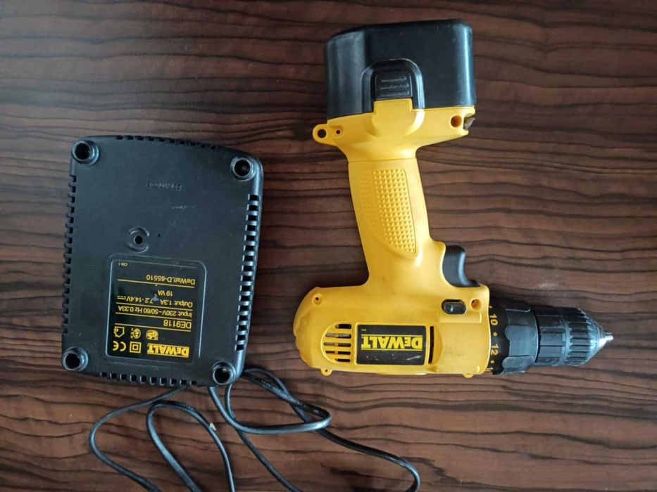 Dvuskorosten VIntovert Dewalt