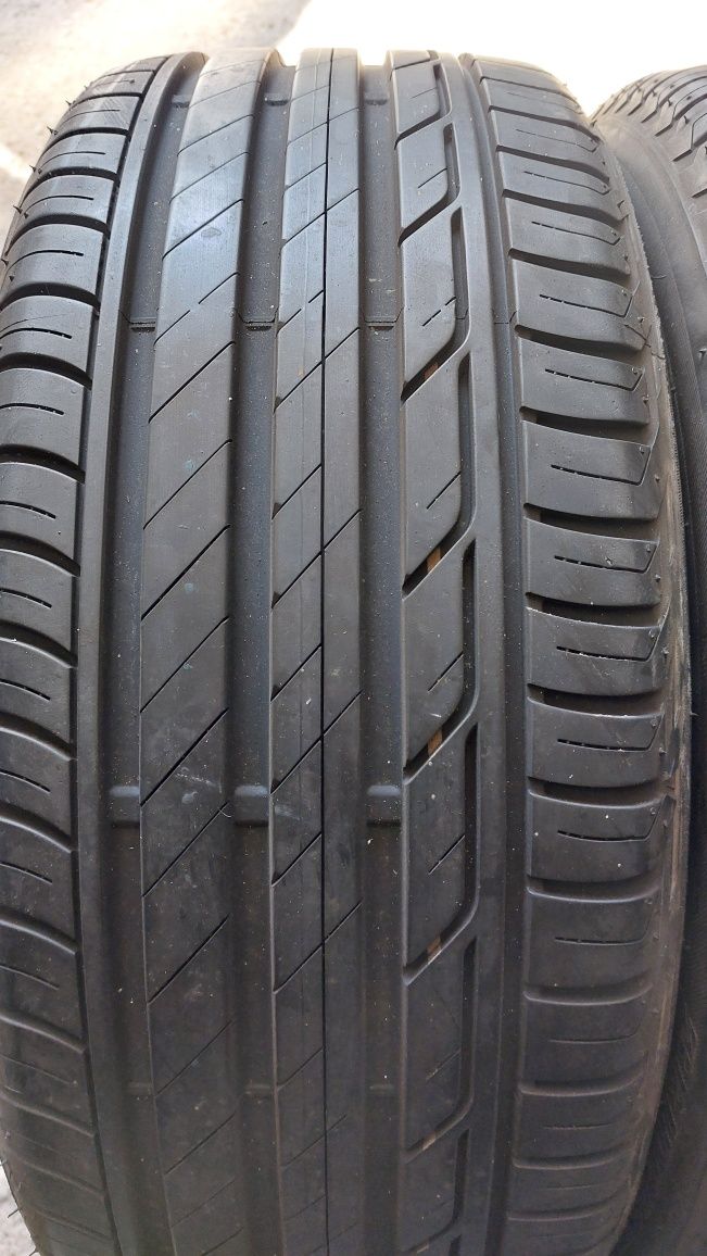 Летни гуми 215/50/18 Bridgestone Turanza T001 4 броя