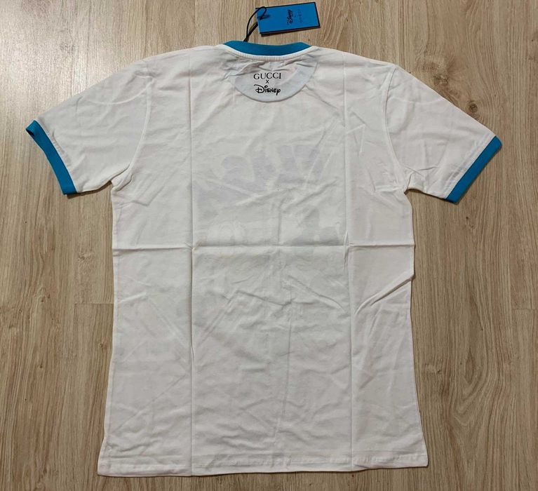 Нови тениски с етикети GUCCI x Disney flash налични в черно и бяло