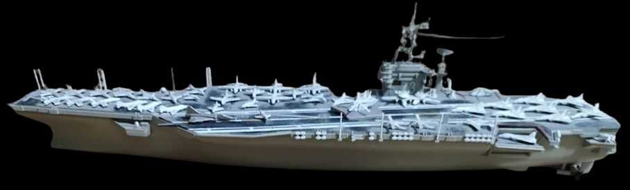 Продаётся модель "Авианосец" с набором съёмных самолётов.