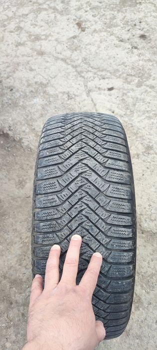 Гуми 4 бр зимни Laufen 205/55/16 dot21