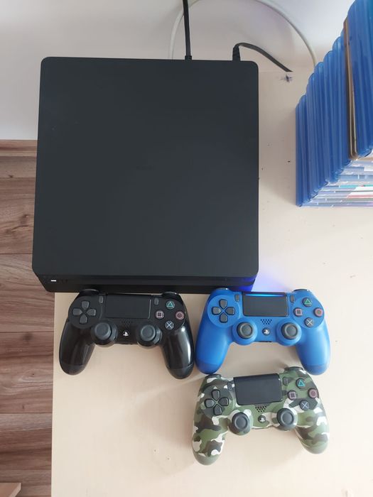 PlayStation 4 slim 500 GB