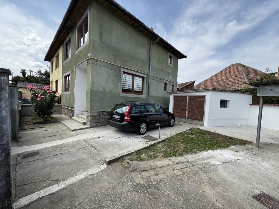Casă tip duplex de vânzare - Calea Dumbrăvii Sibiu
