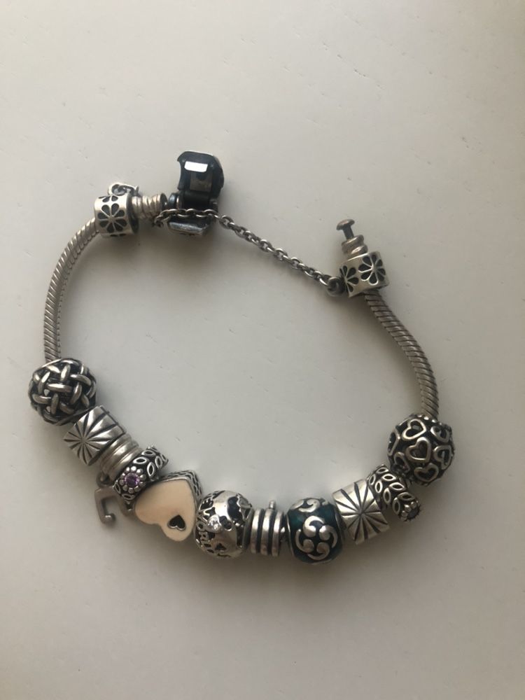 Brățară Pandora originala cu toate accesoriile