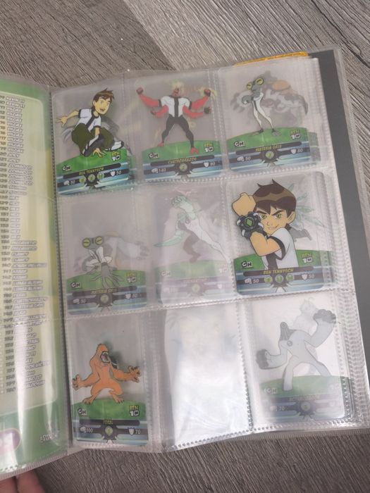 Албум на Ben 10 с много карти (100% Оригинален)