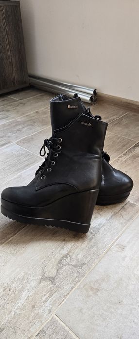 Боти на платформа