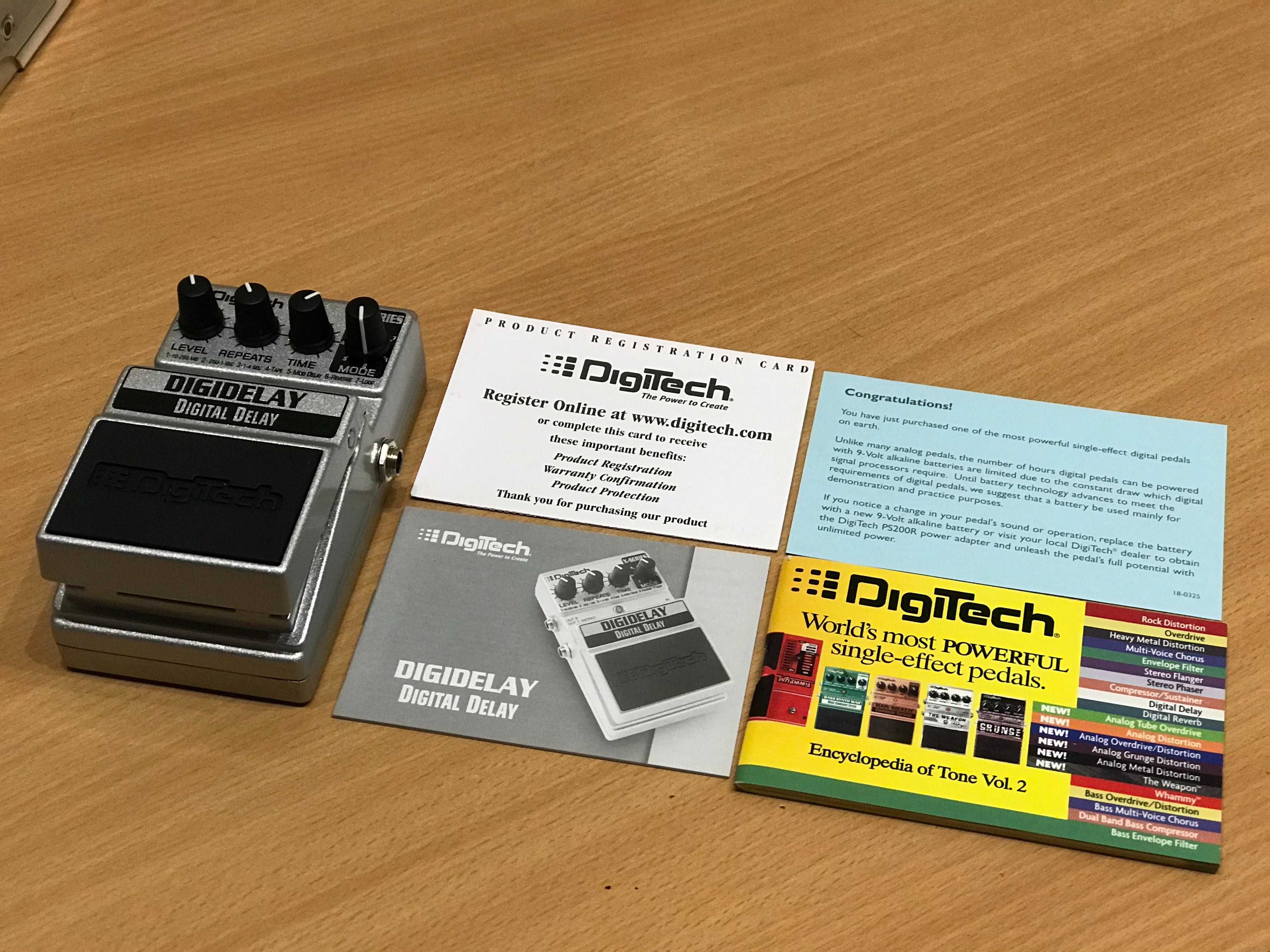 DigiTech XDD Digital Delay педаль для гитары + блок питания Dunlop