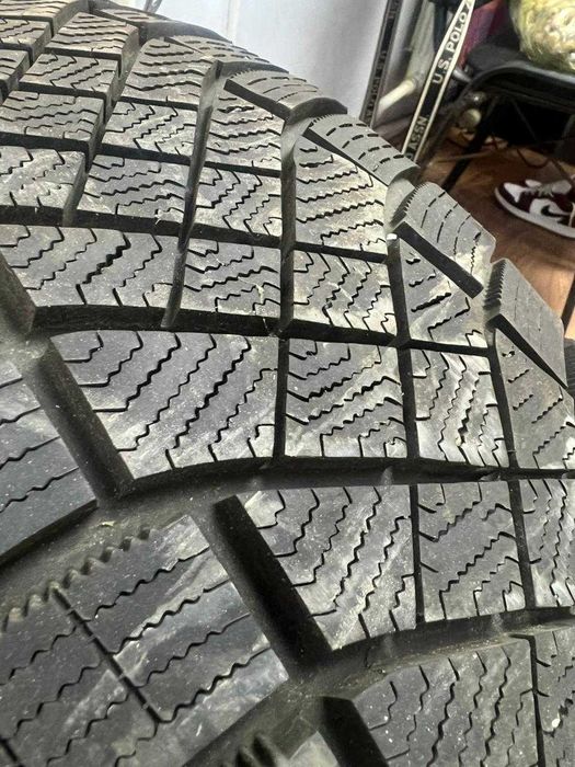 Продам шины зимние
