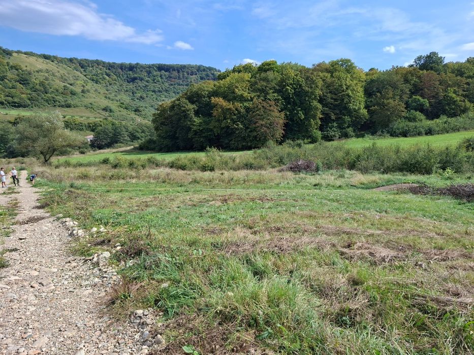 Vand 1200mp teren intravilan pe Valea Garbaului, Floresti