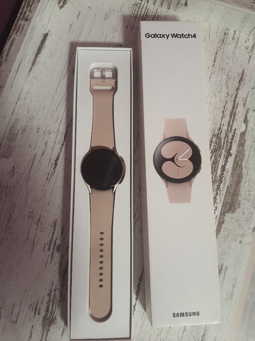 Часовник Samsung galaxy watch 4