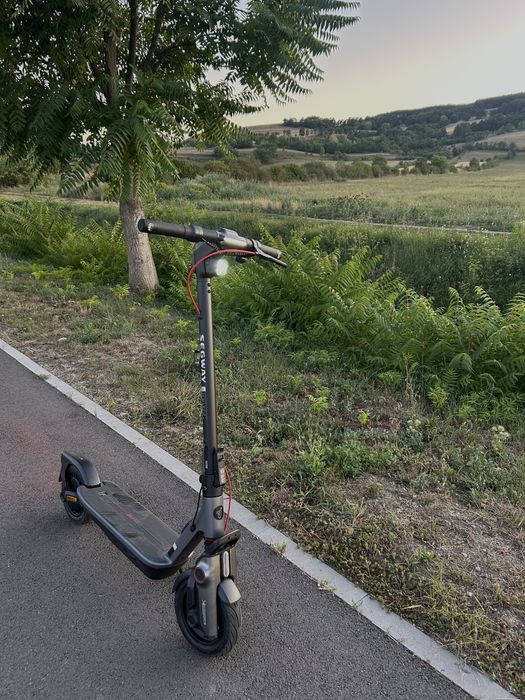 Trotineta electrica NINEBOT eKickscooter F3 E 2025