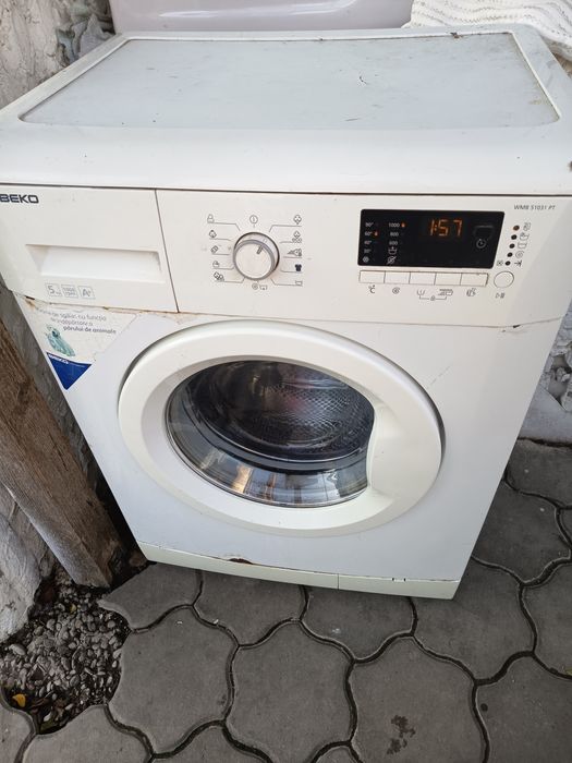 De vânzare,mașină de sp cu 300,mas cus 500,lada fr.500