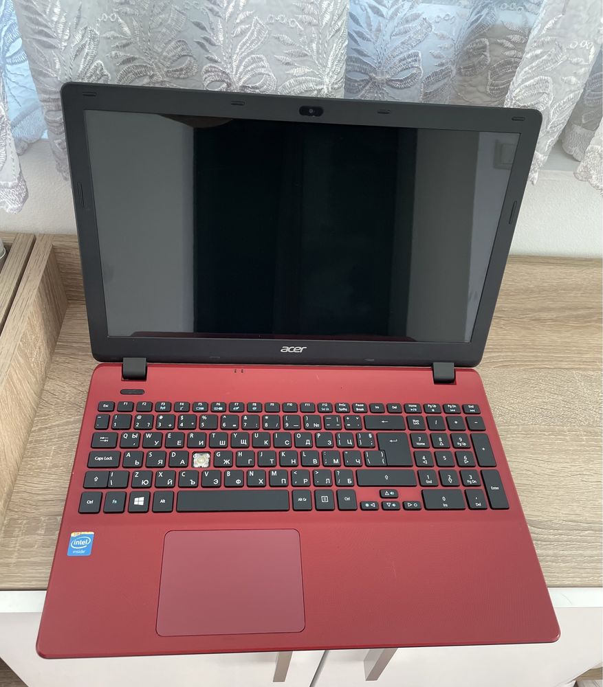 Лаптоп Acer es1-531