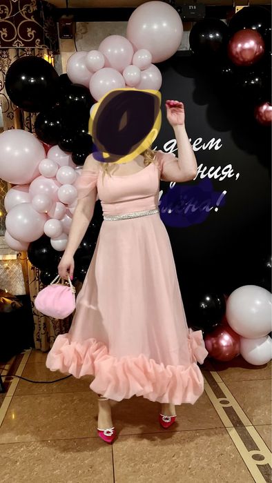 Продам платье на мероприятие, выпускной!