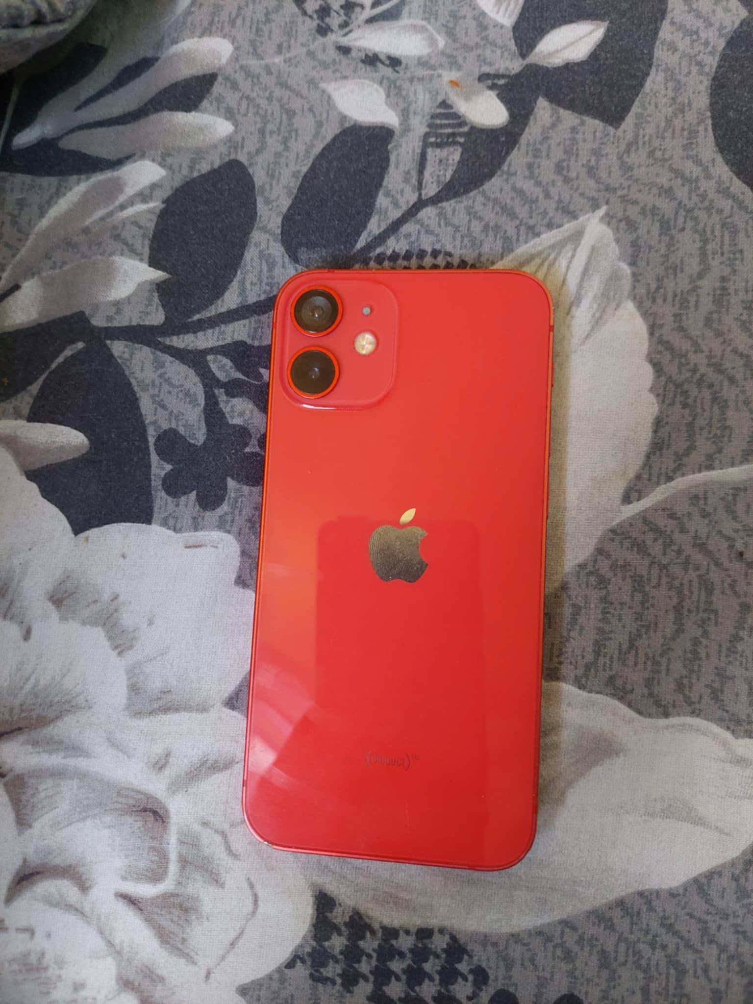 Продава се iphone 12mini