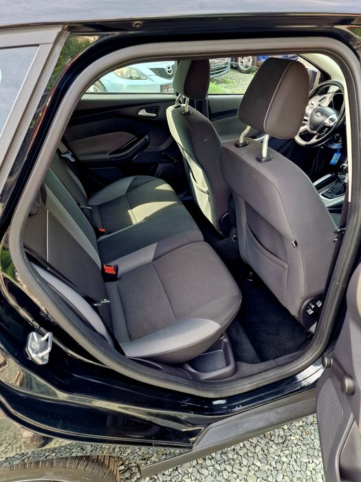 Ford Focus Euro 5 Parc Auto Rate sau Cash