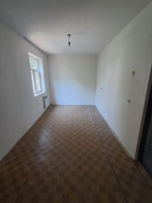 Продам 2ком квартиру 3мик 3этаж