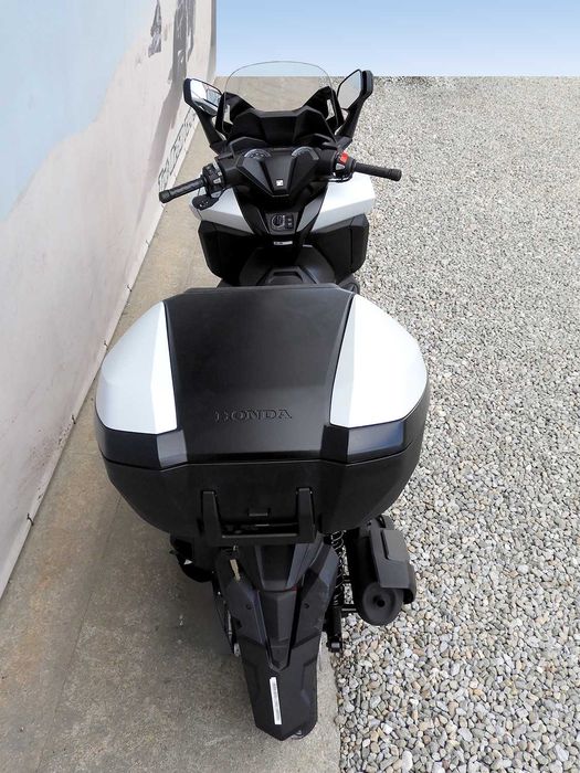 Lichidare Scuter Honda Forza 350 ABS Smart Top Box 2024 | Rate