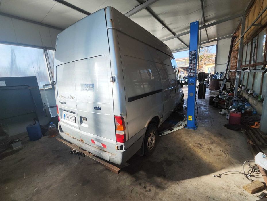 Ford Transit 2002г на части