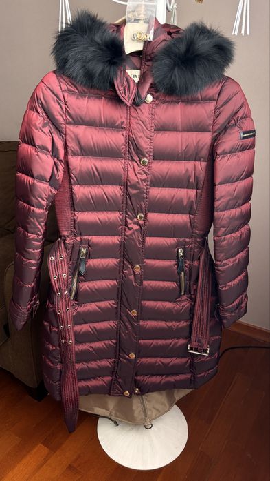 Пуховик Burberry