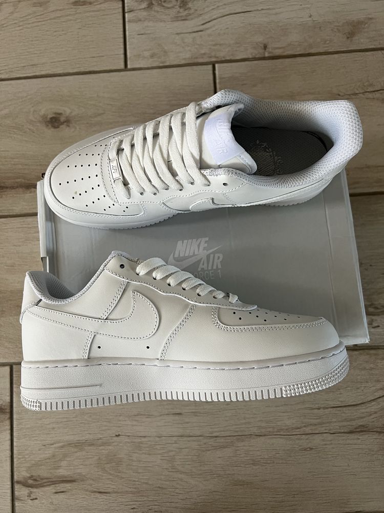 Nike air force 1 white