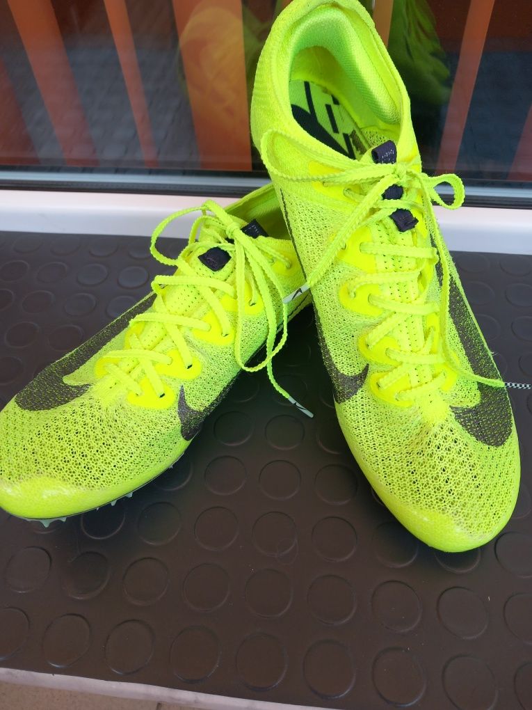 Шпайкове Nike 42,5 номер