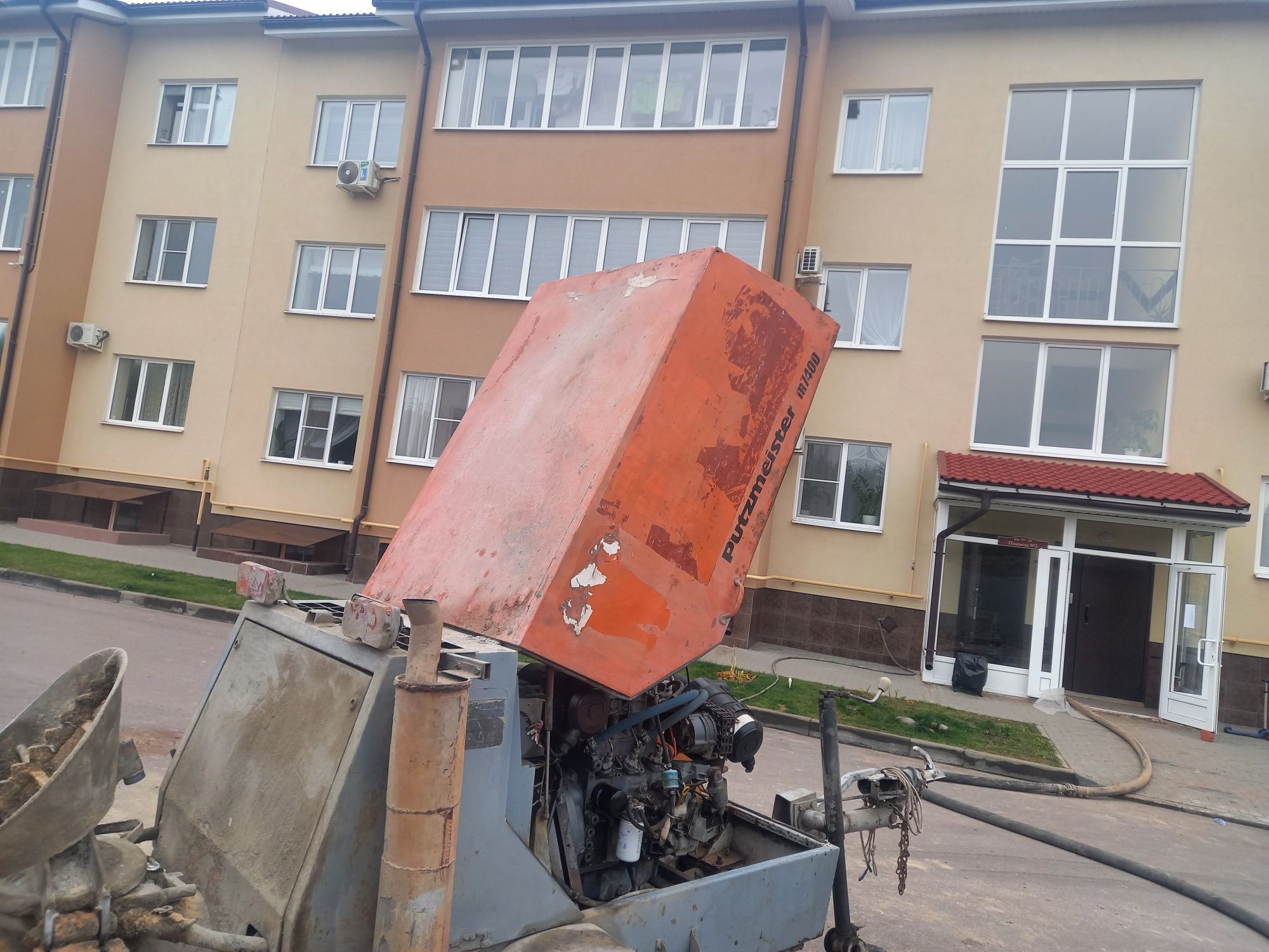 Пол сухой стяжка мукунем