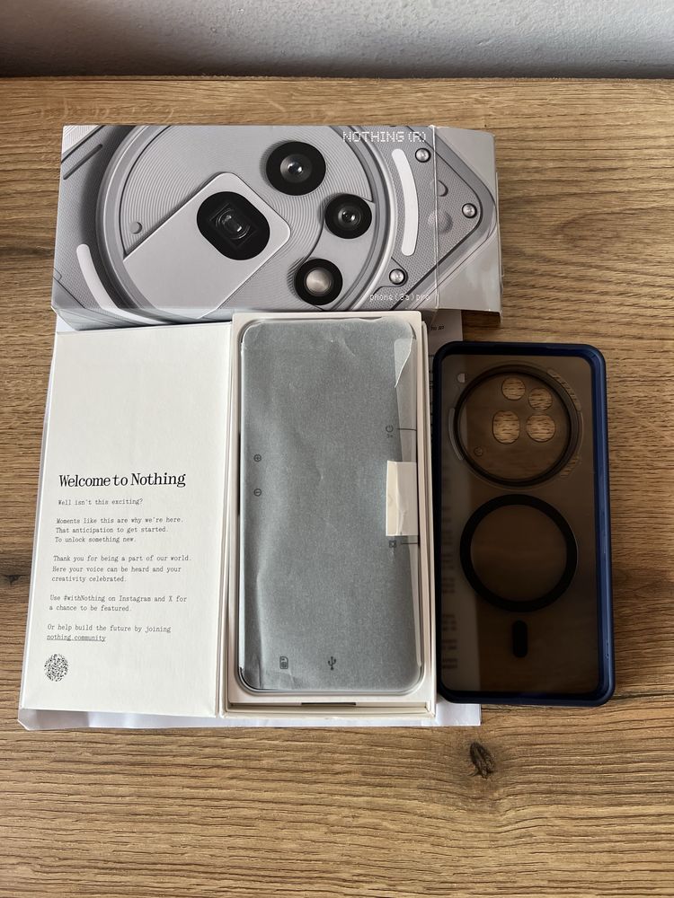 Нов Nothing Phone 3a Pro 12/256GB, Гаранция